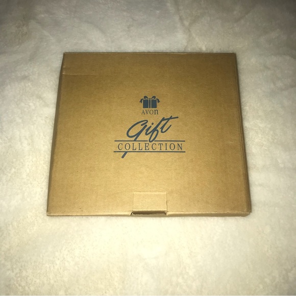 Avon Gift Collection Love Decorative Ceramic Dish - Picture 6 of 10